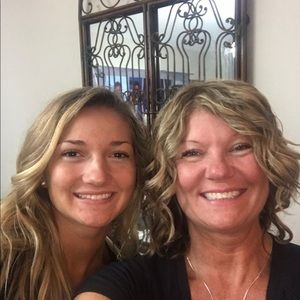 Meet your Posher, Kelli